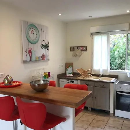 Palazzi 2 Semesterbostad *